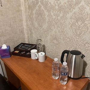 Standard Zimmer mit Kingsize-Bett